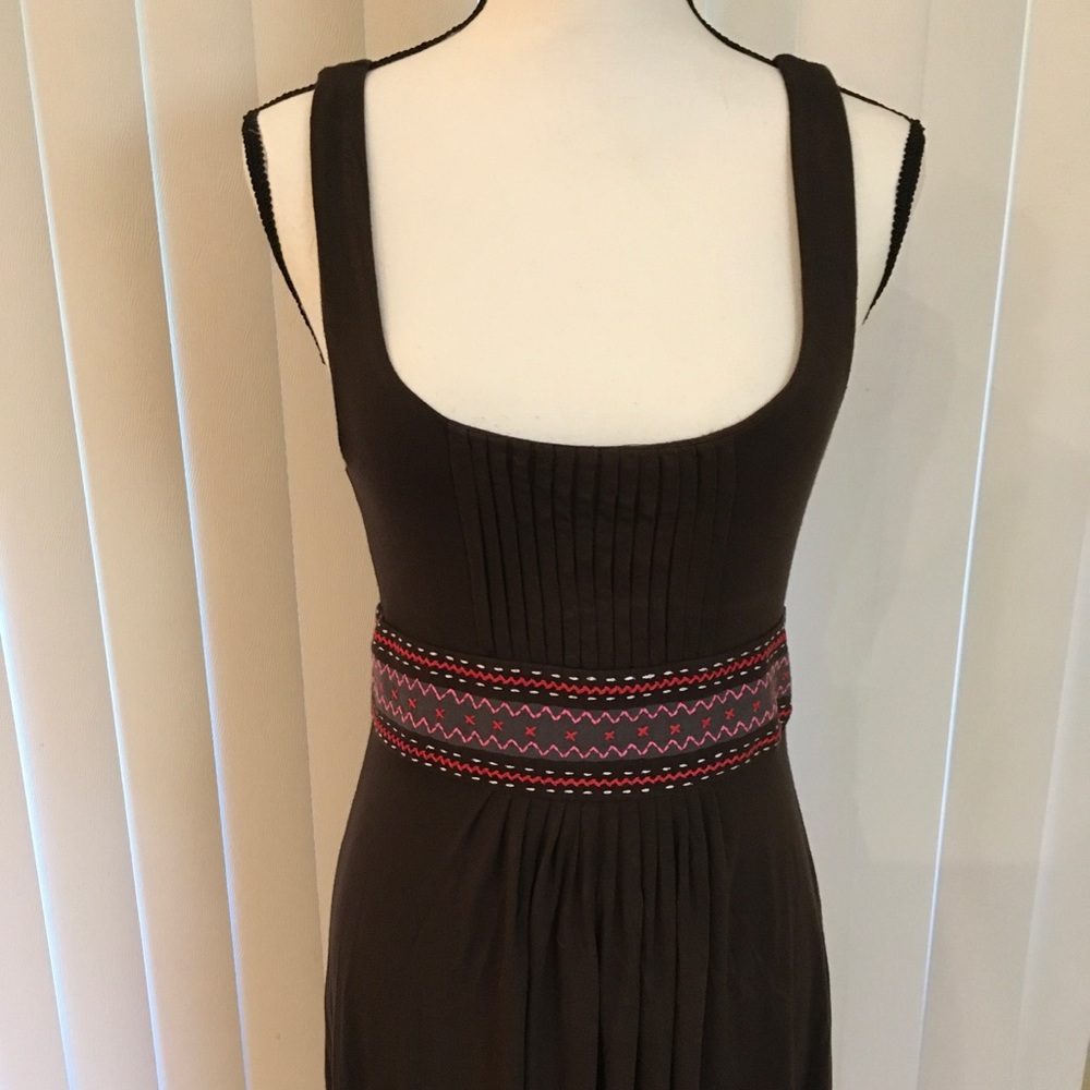 Bailey 44 Brown sleeveless top with dressy belt